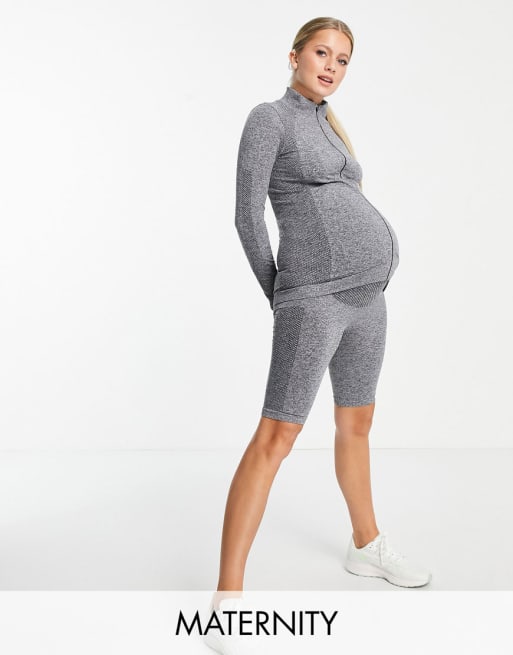 Mamalicious - Zwangerschapskleding - Active - Combi-set bestaand uit tweekleurig jack en leggingshort in grijs