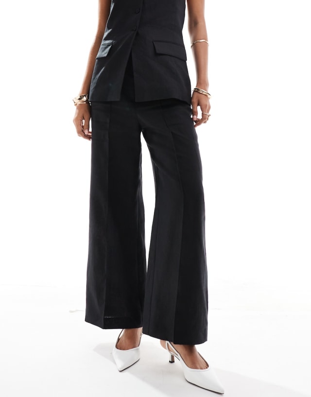 Mango - halterneck linen waistcoat and tailored trousers in black