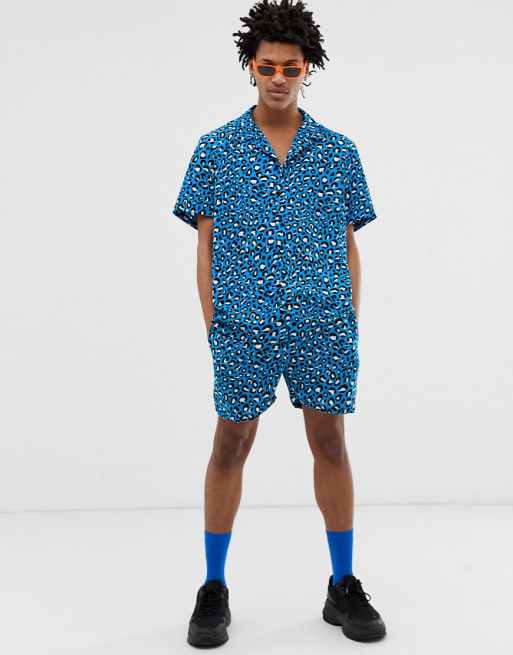 Milk It - Coordinato vintage blu con camicia con rever e shorts con stampa leopardata