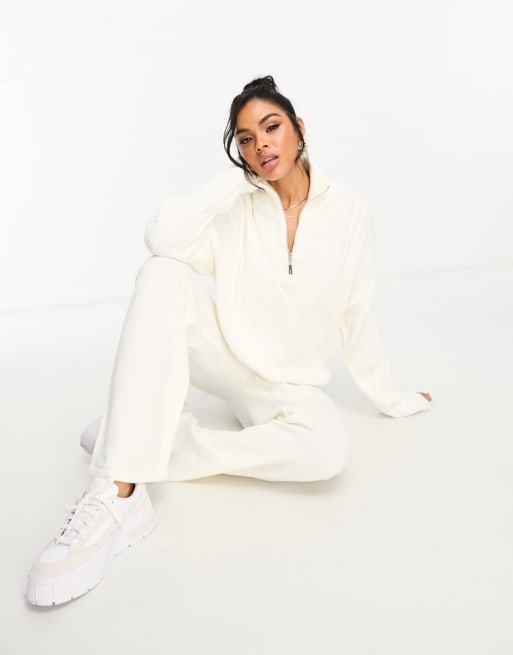Missy Empire - Co-ord set van gebreide kabeltrui met korte rits en broek met wijde pijpen in crème