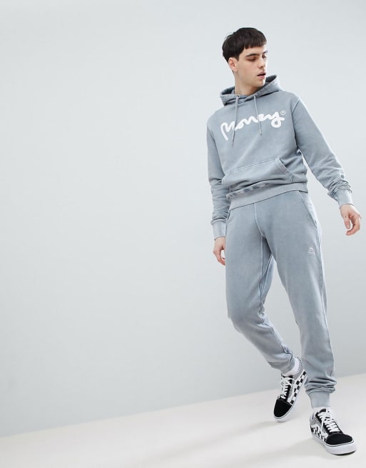 Money store sweat suit