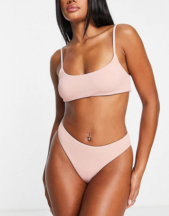 NA-KD - round neck bikini set in pink