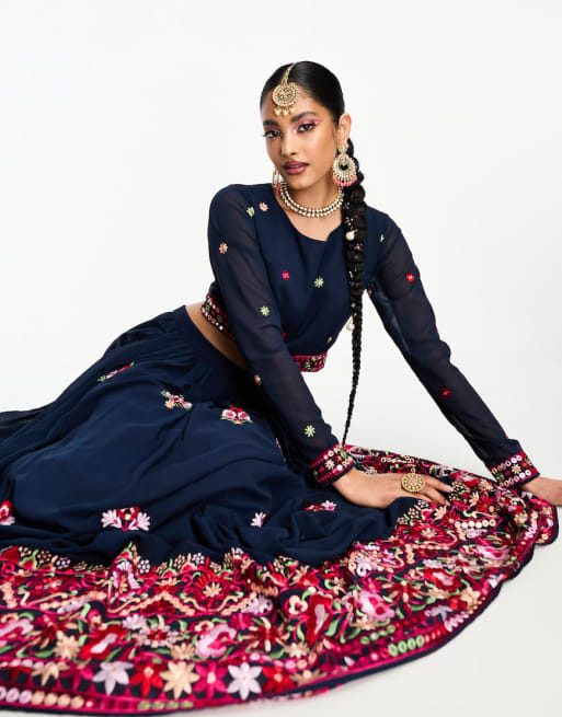 Nesavaali - Lehenga - Crop top a maniche lunghe, gonna lunga e sciarpa dupatta con ricami in coordinato