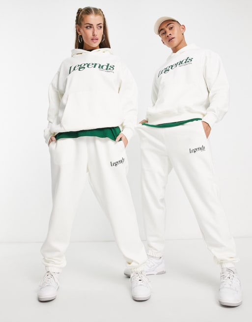 New Balance – Legends – Havrefärgat set