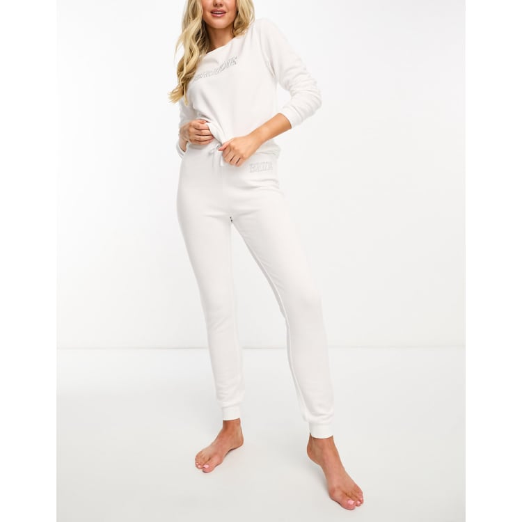 Bride loungewear 2025