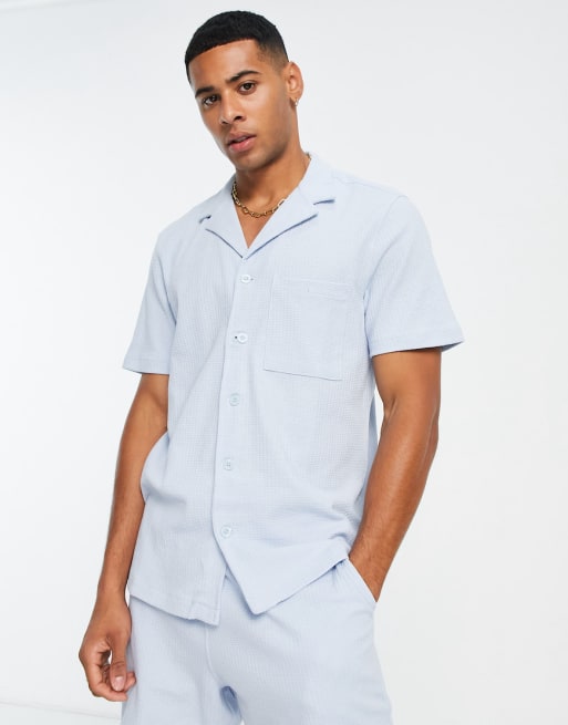 New Look - Co-ord set van overhemd en short met wafelstructuur in lichtblauw
