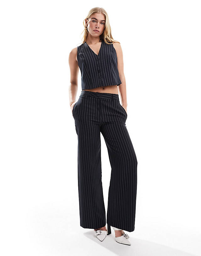 New Look - pinstripe trouser and waistcoat co-ord