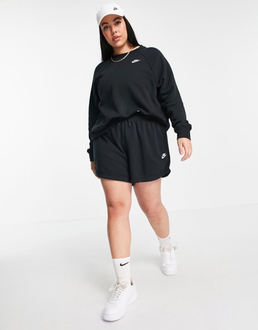 Nike Plus - Essentials - Sæt i sort