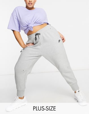 Tech Fleece 4