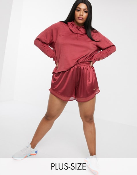 Nike Running Plus – Langärmliges Oberteil und Shorts in Rosa