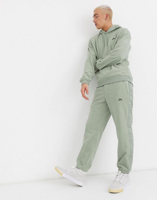 Nike SB fleece tracksuit with pocket in khaki