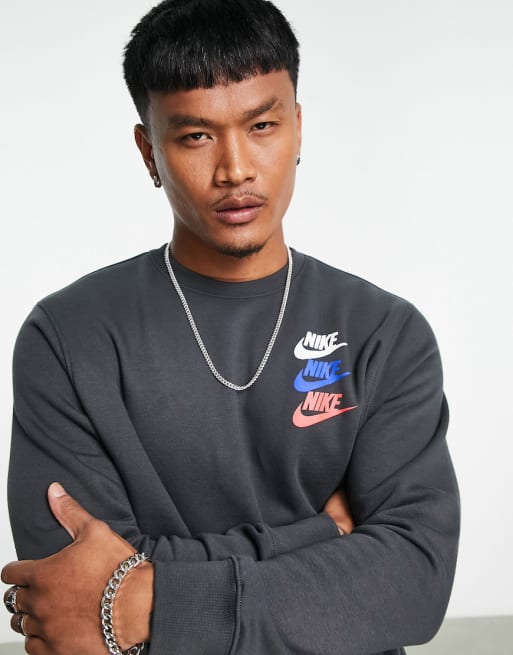 Nike – Set in Rauchgrau mit bunten Logos