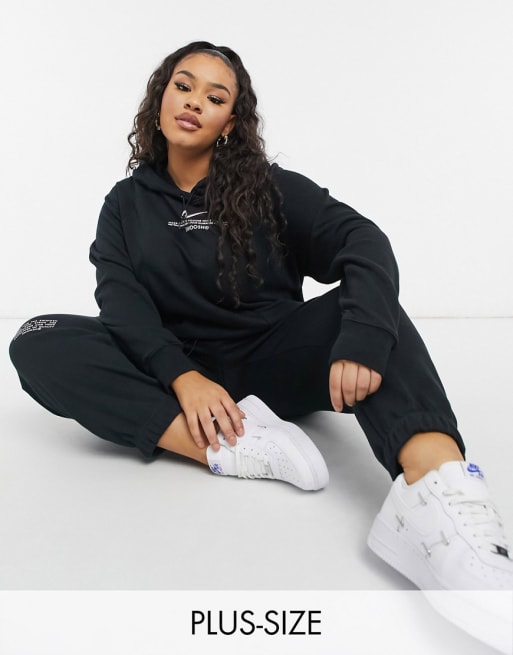 Nike swoosh tracksuit store womens