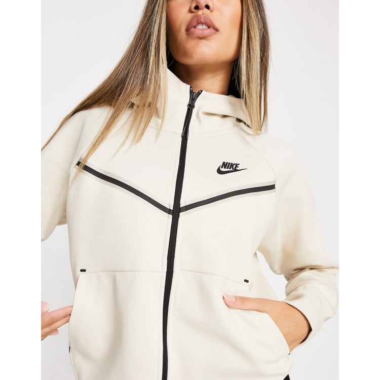 Asos store nike tech