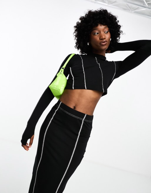 Noisy May exposed seam set in black