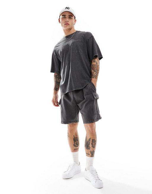 ONLY - Coordinato grigio slavato con t-shirt oversize e pantaloncini cargo