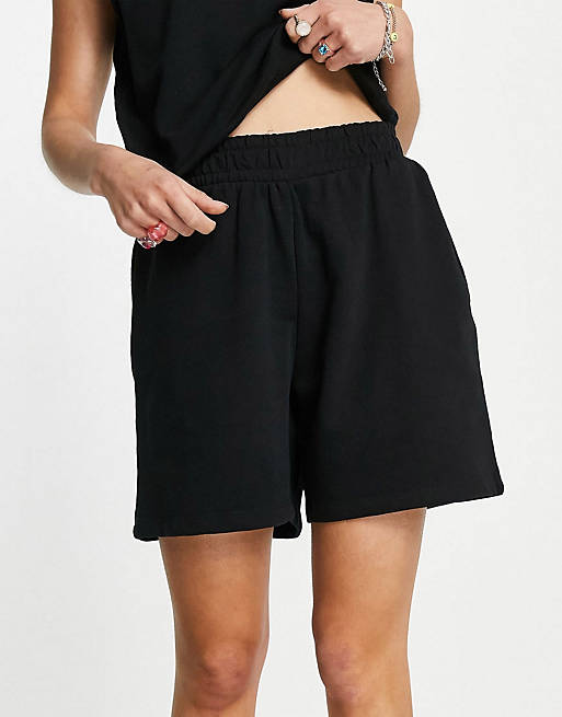 Only crop t-shirt and shorts co-ord in black