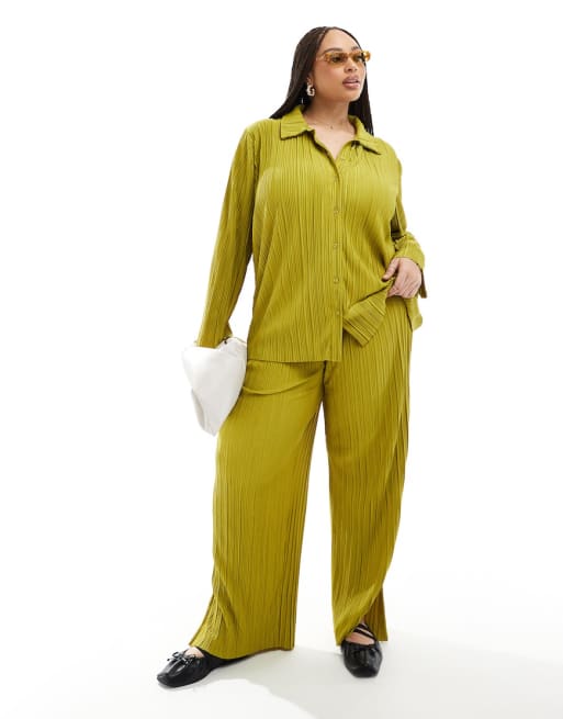 Only Curve Exclusive plisse set in green