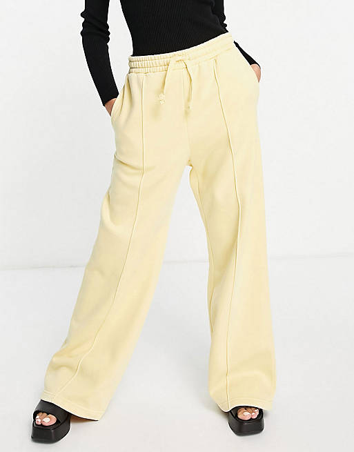& Other Stories organic cotton co-ord set in yellow | ASOS
