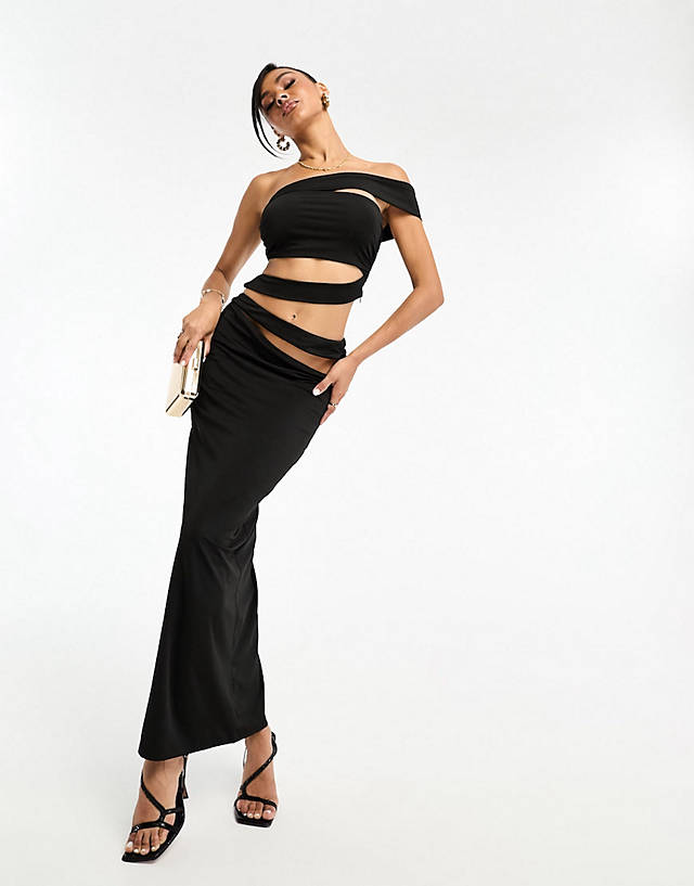 Parallel Lines - Parallell Lines cut out one shoulder crop top and straight column skirt with sid