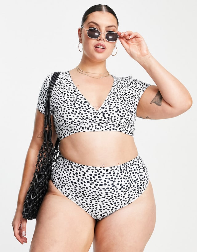 Peek & Beau Curve - exclusive mix and match cross front bikini top in white polka