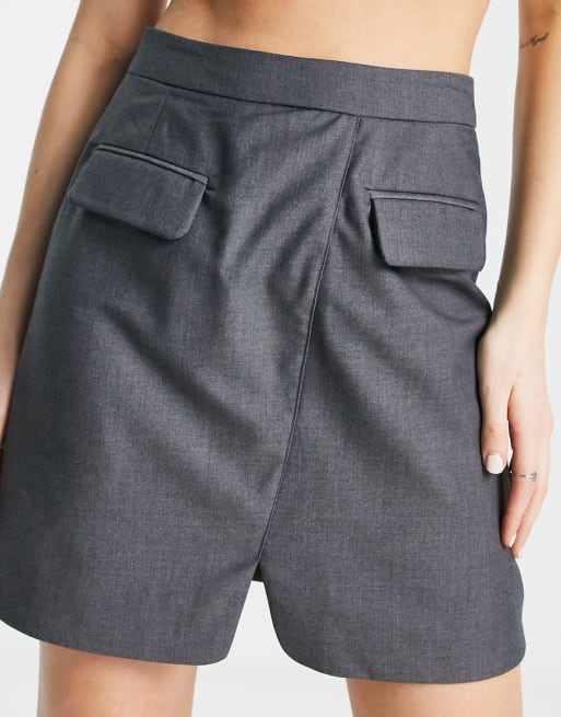 Pieces - Ensemble avec blazer ajusté coupe dad et mini-jupe cargo - Gris anthracite