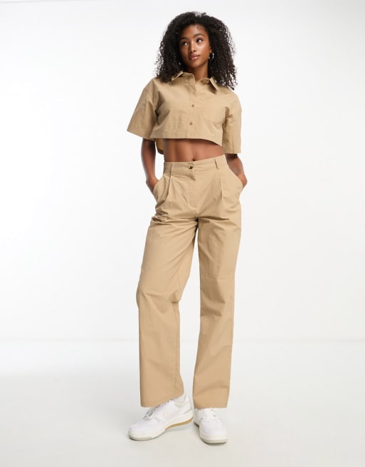 Cargo hot sale pants cropped