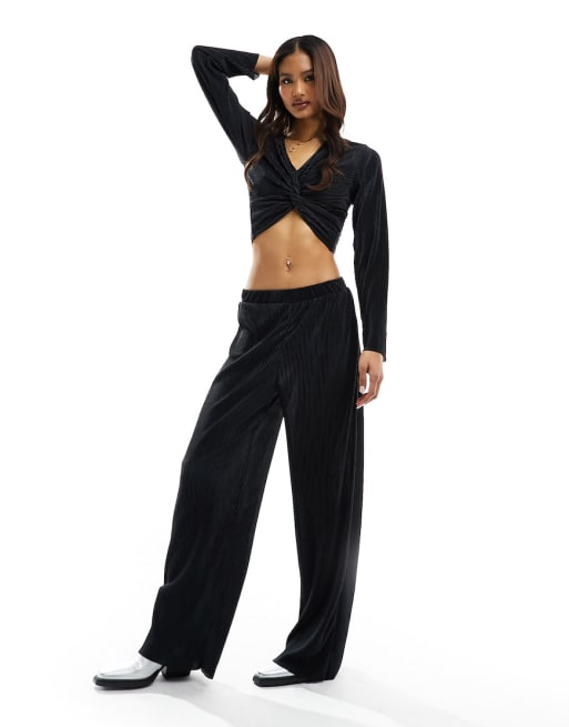 Pieces ruched front v-neck plisse top and wide leg pants set in black