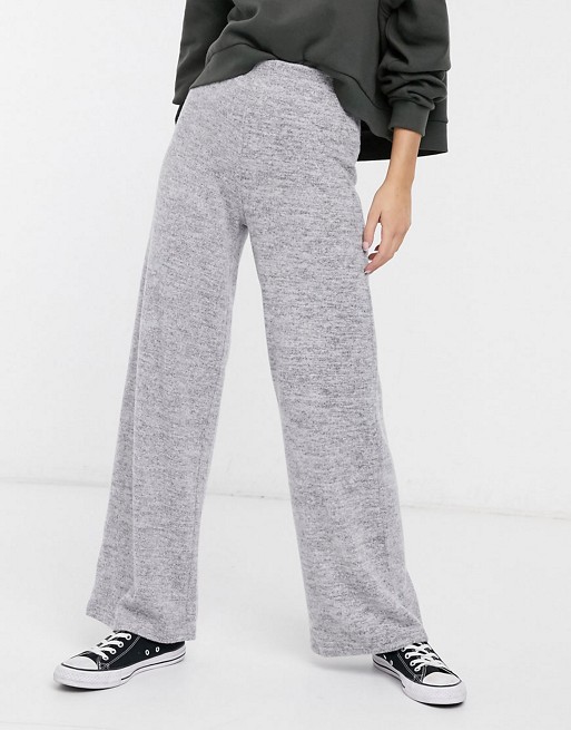 Pieces soft touch lounge wear crop top co ord in grey