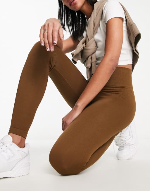 Pimkie seamless crop top and leggings set in brown