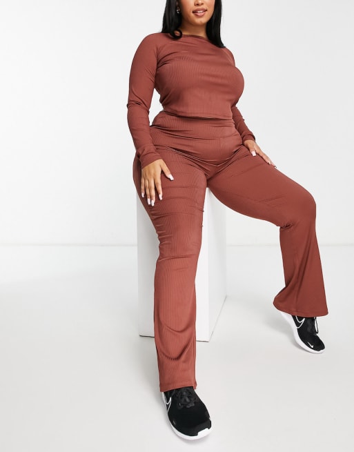 Plus burgundy set