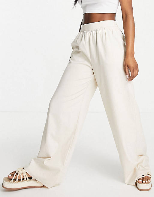 Pretty Lavish - Sæt med bluse med bindebånd foran og pufærmer og bukser med vide ben i hør