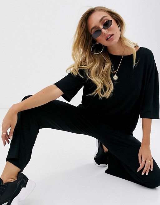 PrettyLittleThing co-ord t-shirt & cropped trousers in black