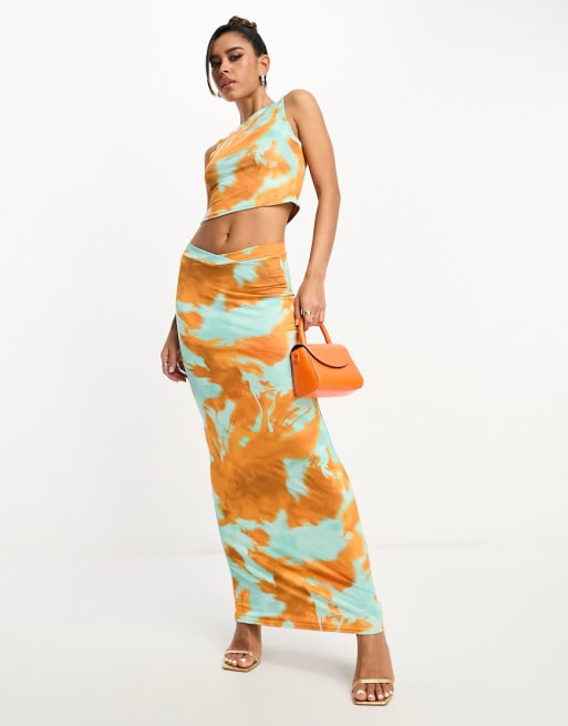 Public Desire - Co-ord set van cropped hemd en maxirok met V-taille in oranje print