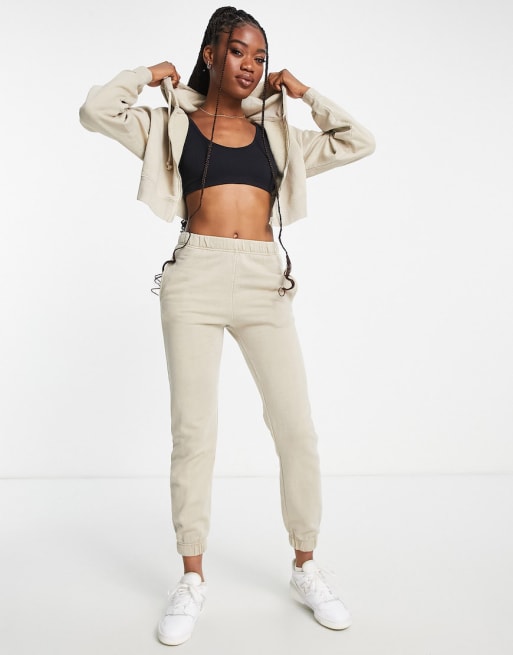 JOGGER TROUSERS AND CROPPED SWEATSHIRT CO-ORD