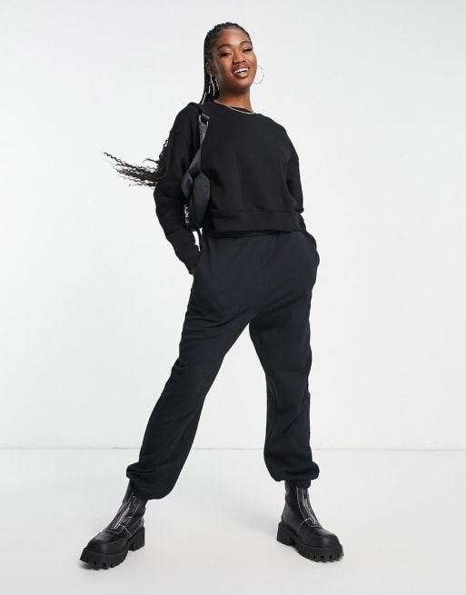 Pull&Bear sweatpants and Sweatshirt set in black