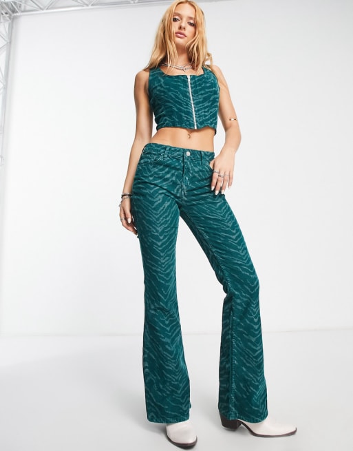 Reclaimed Vintage - Co-ord set van corduroy met groene tijgerprint