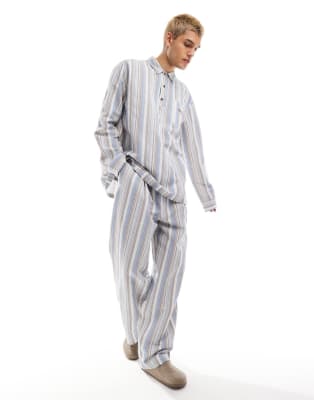Chemise Vintage Denim Rayée Bleue – Taille M (mais Taille Grand) – Marque Trader Bay