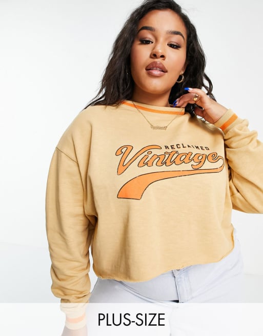 Reclaimed Vintage Inspired - Coordinato con felpa college con logo e joggers color cuoio