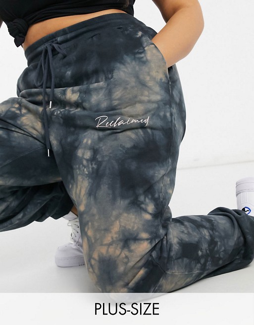 Reclaimed Vintage inspired plus sweat & jogger co-ord in tie dye