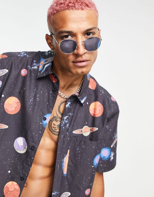 Reclaimed Vintage Inspired - Rave - Co-ord set van overhemd en short met planetenprint 