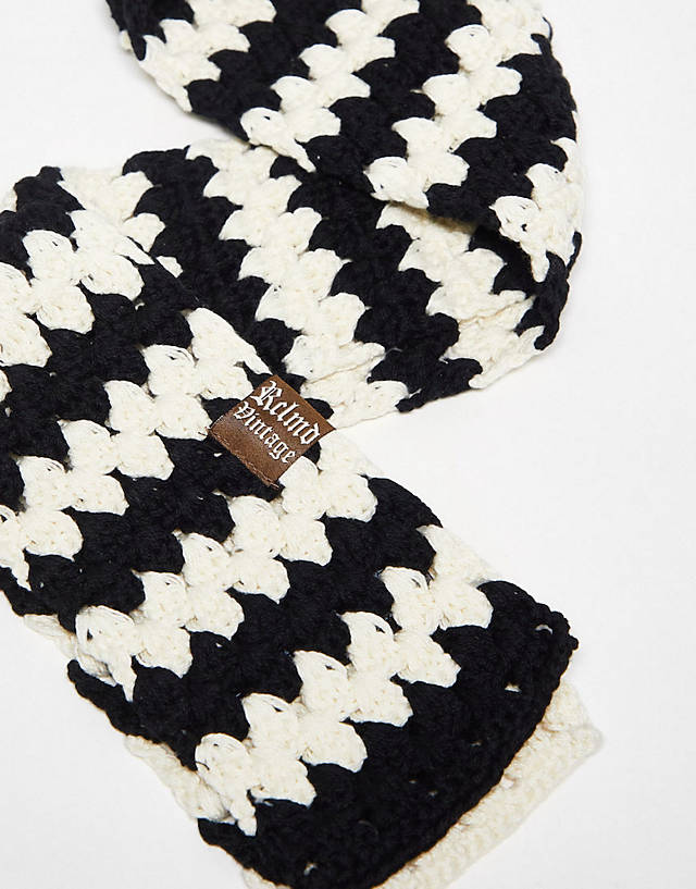 Reclaimed Vintage - unisex crochet in mono print