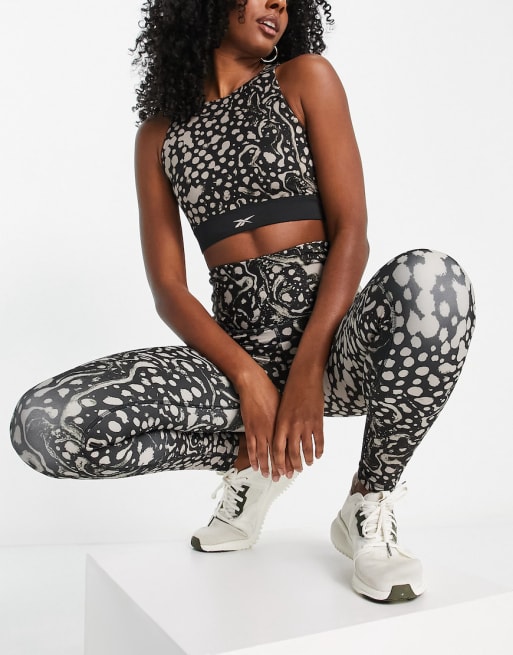 Reebok modern safari set in black