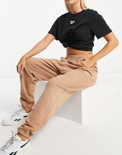 Reebok – Set in natürlich gefärbtem Sepiabraun