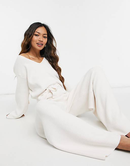 River Island lounge knit co-ord in cream | ASOS
