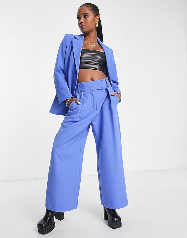 River Island Petite - co-ord structured blazer and pleated trouser in bright blue