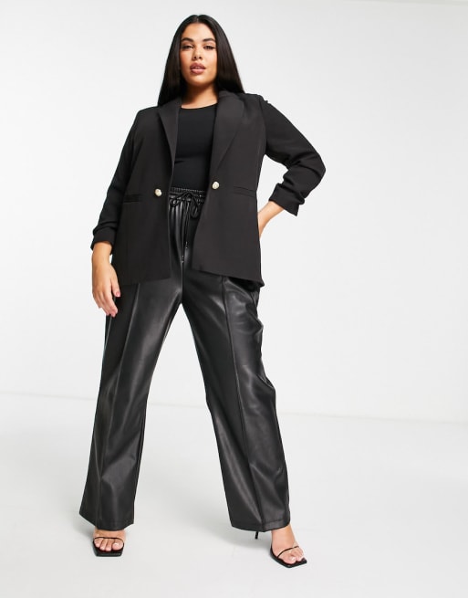 River Island Plus - Blazer met gerimpelde mouwen en elegante broek in zwart