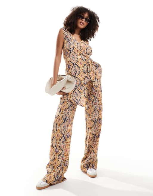 Scalpers – Rombo – Buntes Set aus Weste und Hose