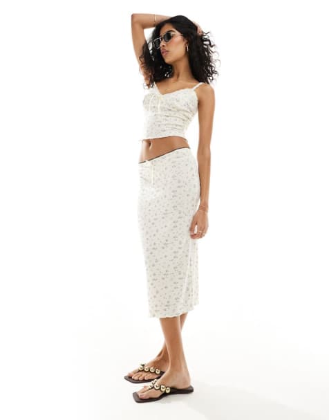 SNDYS bow front lace trim cami top and midi skirt co-ord in vintage floral - view 1