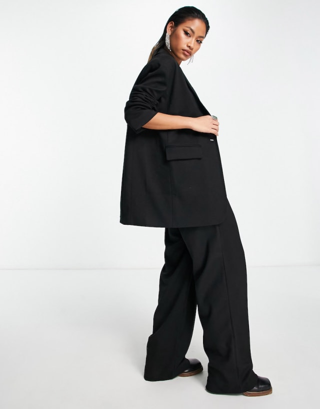 Something New - x naomi anwer oversized blazer and trouser co-ord in black